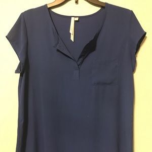 Small Navy Blue Top, worn once for a family photo.